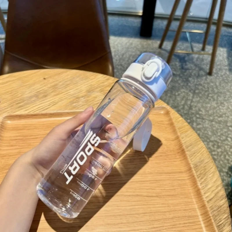 Gourde de sport , sans BPA et étanche, idéale pour les randonnées et les voyages ; 
modèle portable pour vos boissons préférées (400 ml / 560 ml)