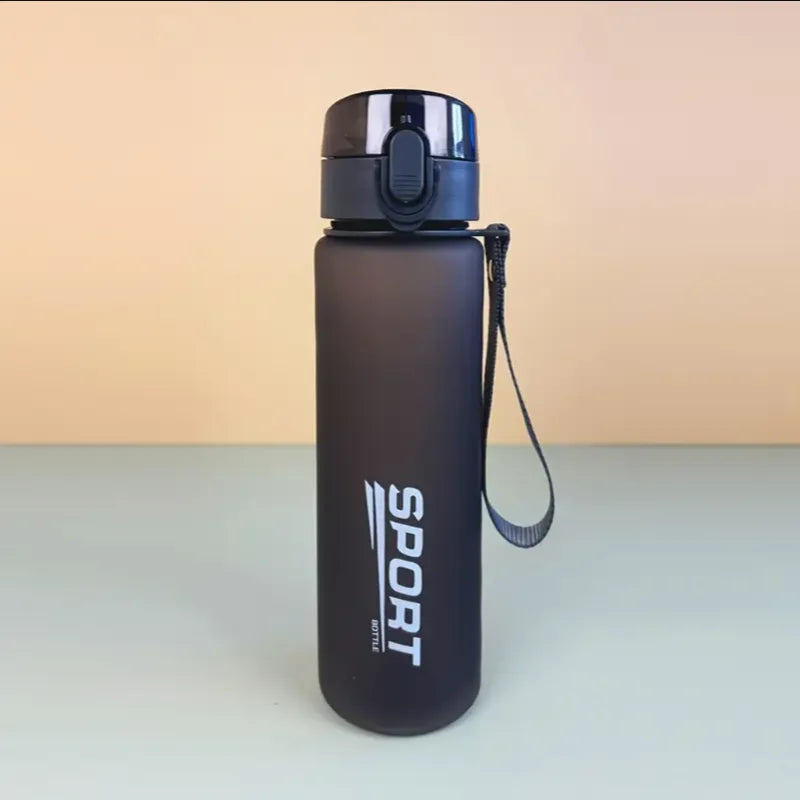 Gourde de sport , sans BPA et étanche, idéale pour les randonnées et les voyages ; 
modèle portable pour vos boissons préférées (400 ml / 560 ml)