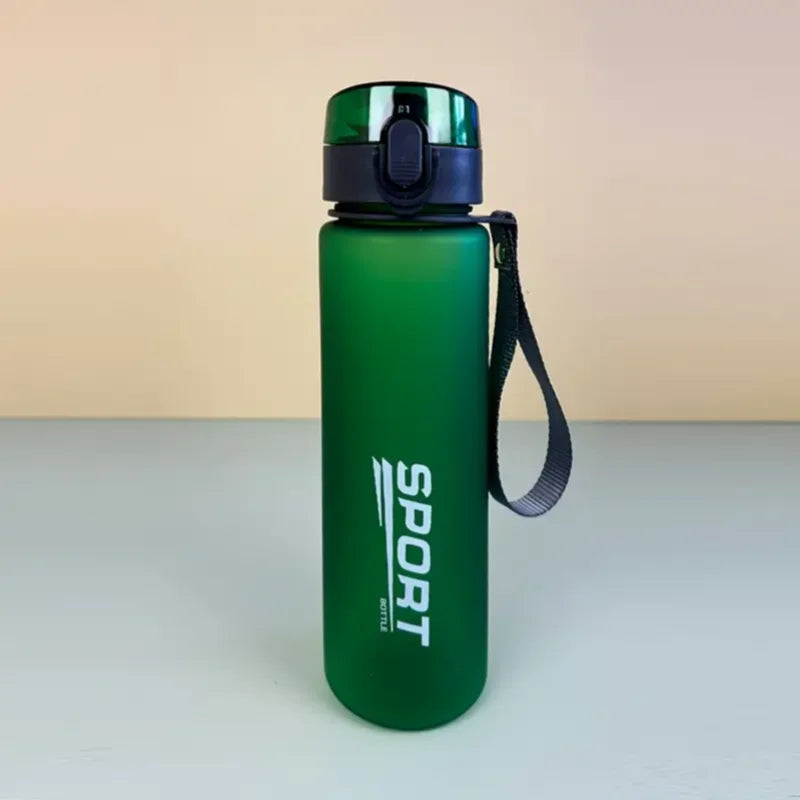 Gourde de sport , sans BPA et étanche, idéale pour les randonnées et les voyages ; 
modèle portable pour vos boissons préférées (400 ml / 560 ml)