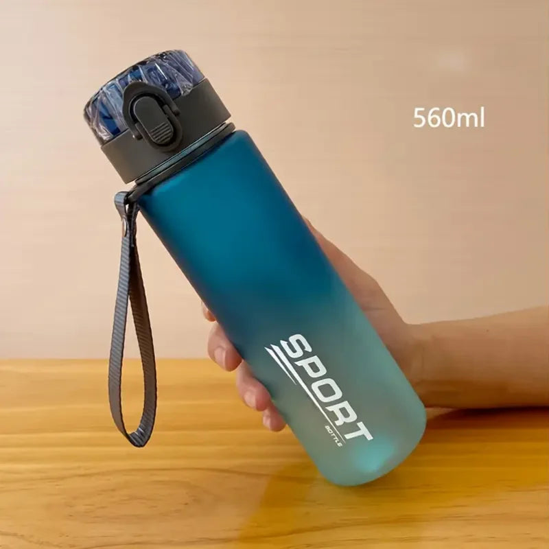 Gourde de sport , sans BPA et étanche, idéale pour les randonnées et les voyages ; 
modèle portable pour vos boissons préférées (400 ml / 560 ml)