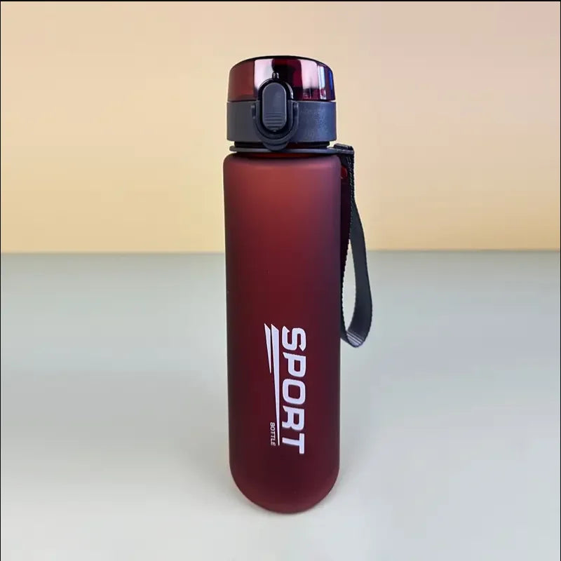 Gourde de sport , sans BPA et étanche, idéale pour les randonnées et les voyages ; 
modèle portable pour vos boissons préférées (400 ml / 560 ml)